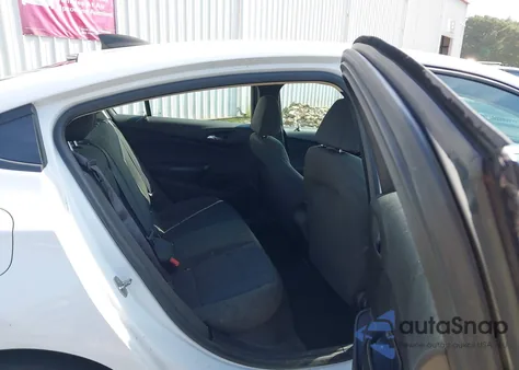 2017 Chevrolet Cruze Ls Auto z USA, uszkodzony, nr VIN 1G1BC5SM5H7281639